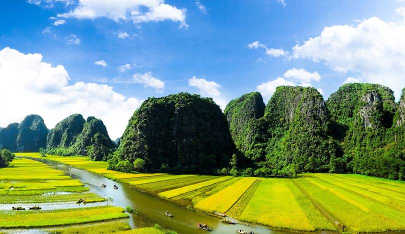 Bicycle Tour Northern Vietnam Hanoi, Mai Chau, Ninh Binh 3 Days